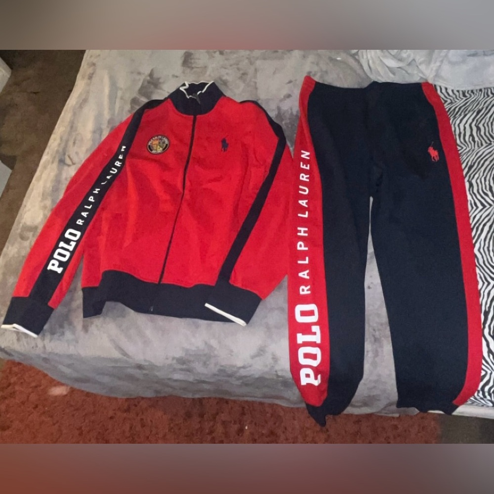 Ralph Lauren Zip up jacket and sweat set SIZE LARGE